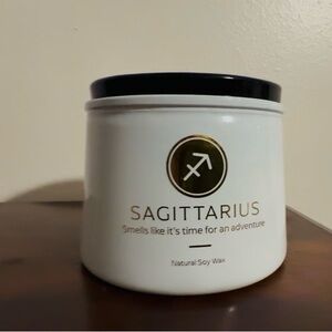 Le Chandelle Sagittarius Natural Soy Wax Candle 17oz, Lava Blue, new